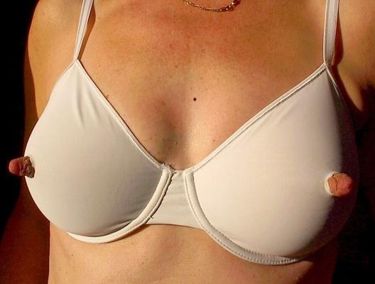 乳首が大きくて長い