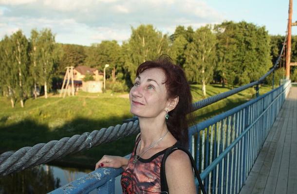 On the hanging bridge