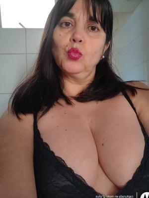 Latina Mommy for you
