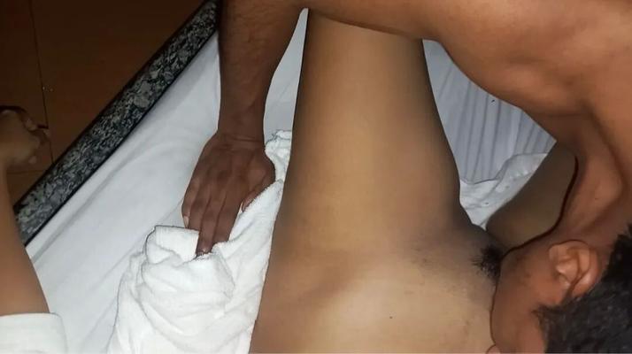 Young hotwife misionary with bbc - 21 Pics