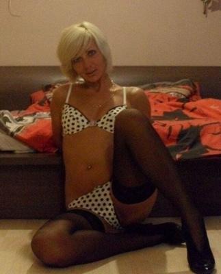 assorted sex pics mature beauty