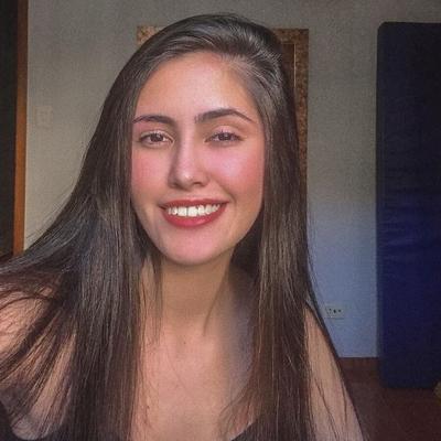 Daniella una vadiazinha que merece un gangbang