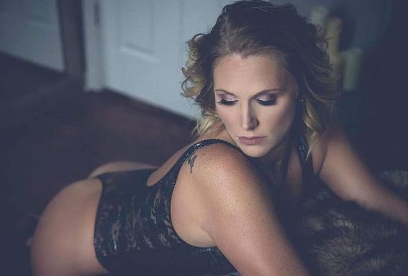MILF Boudoir