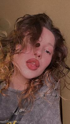 Lili Free Photos - 9 Pics