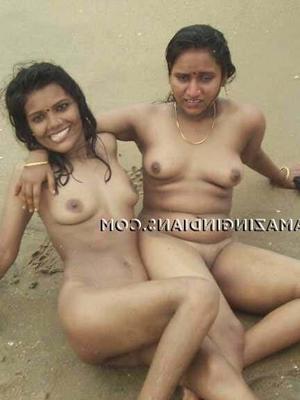 Amazing Indians - Anjali and Mayura Lesbians