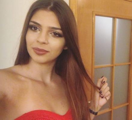 Emina mrsava kucka koja voli debeli kurac SLUT - KURVA