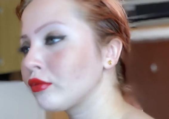 Rouge à lèvres rouge