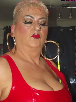 WHORE WHO LOVES TAKING IT UP THE ARSE