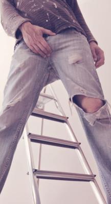 Hot house painter gets naked at work