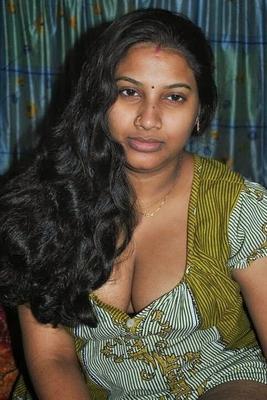 Mature Indian Desi wife hardcore pics