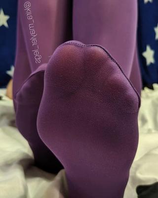 My Pantyhose legs