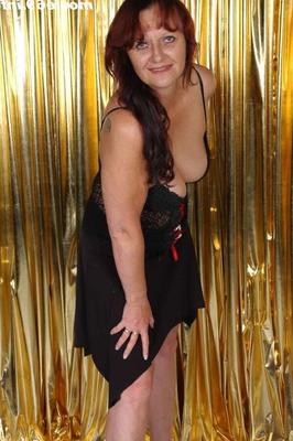 Photoshooting with granny Marcela