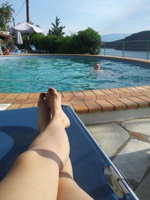 Moje noge (My legs)