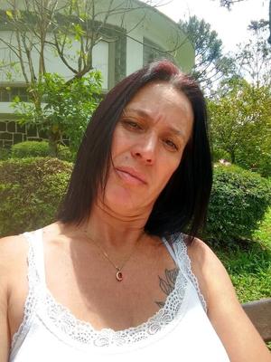 Nina Borges B