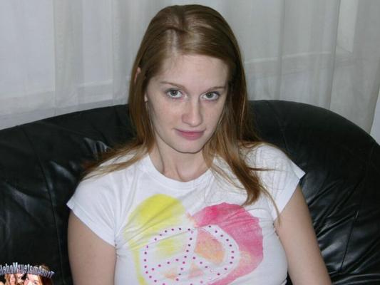 Pussy beuty fingern pink asshole Spucke
