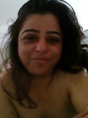 Big Bobby Paki - Bhabhi sexy en chaleur