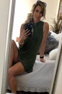 Exposed - Sexy British Air Milf
