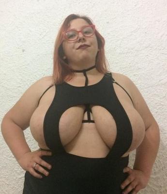 Huge Tits Huge Ass Thick BBW Wife