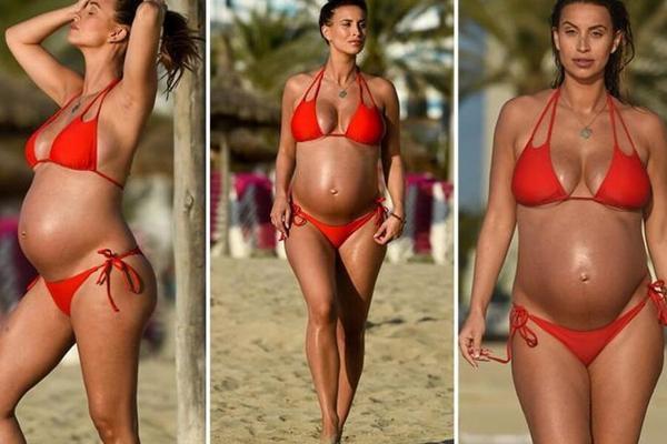 Pregnant celebrities in the beach