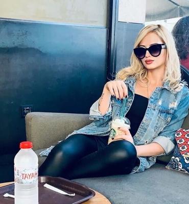 Seksi Turk Kizi, Ifsa, Turkish seks, Kasar Beste ve Ailesi