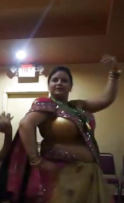 Indian aunty boobs sucking