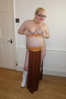 Star Wars Princess Leia Slave Girl cosplay