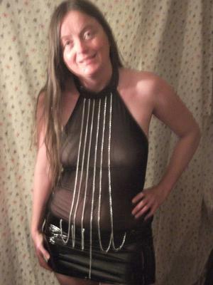 AMATUER MILF NEXT DOOR BABE MAGMA PANDEMIC PICS TRY ONS