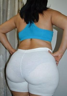 Mature &amp; Gorgeous Latina