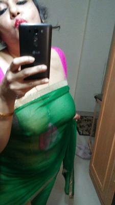 Beautiful aunty all pics