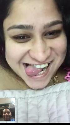 Desi Pakistan busty Deepika showing her boobs to secret bf