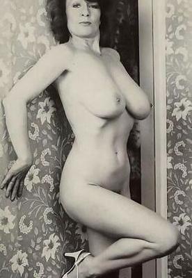 Pat Wynn milf vintage