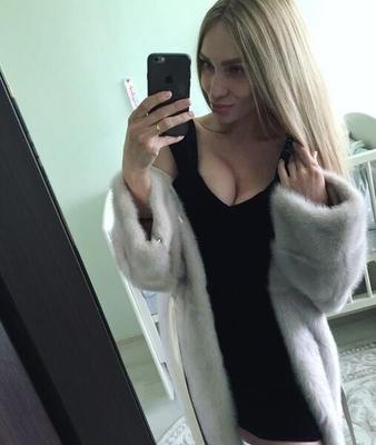 woman in fur coat