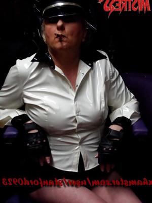 MISTRESS MORITZ