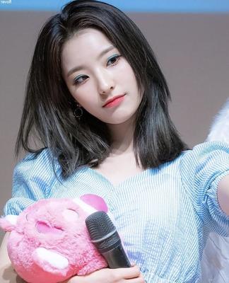 Ли Сэ Ром — Fromis_