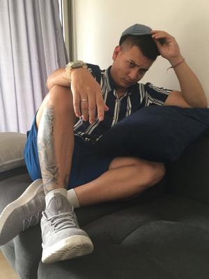 nice to meet you .. im tomas