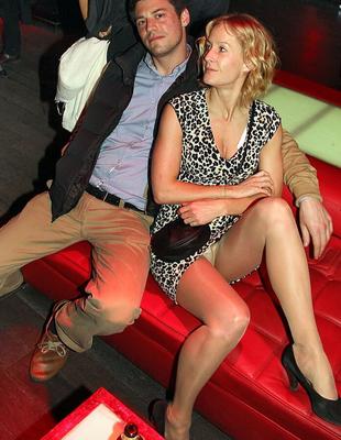 Matures Upskirt in Pantyhose