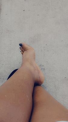 Cute Feeties - 8 Pics