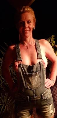 Mature German Slut Exposed