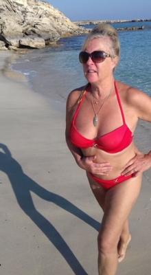 Hot cougar (Xerxes)