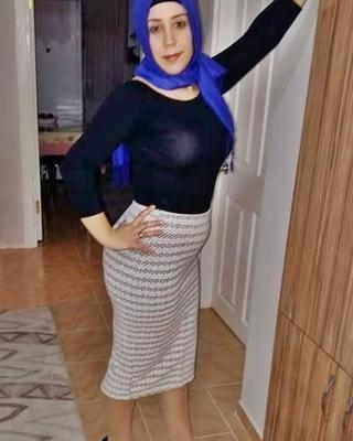 Turk turbanli hijab koylu salvarli dolgun azgin ayak memeler