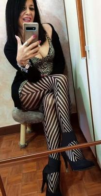 My hot aunt Gina is such a horny mature