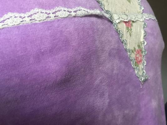 Wifes, gros seins naturels et lourds en chemise