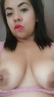 Latina selfie