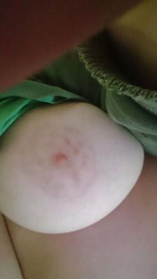 Peitos grandes