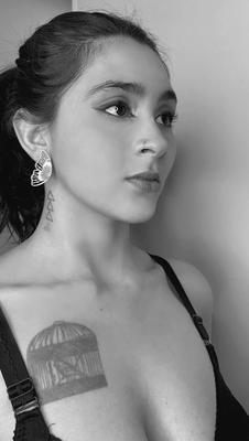 5 Pics Emily Amaya Free Photos