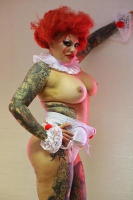 IF PENNYWISE WAS A WHORE