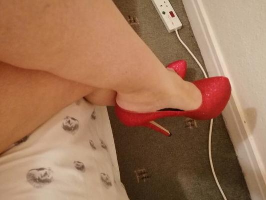 Pink High Heels, big BBW Ass