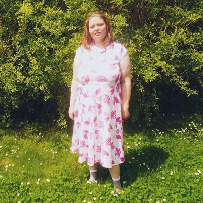 Meine Frau im Kleid