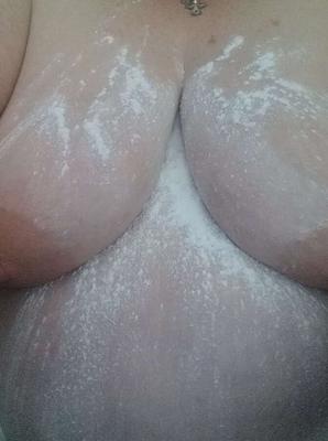 Just out the shower, felt horny. x