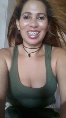 Sexy Colombian MILF